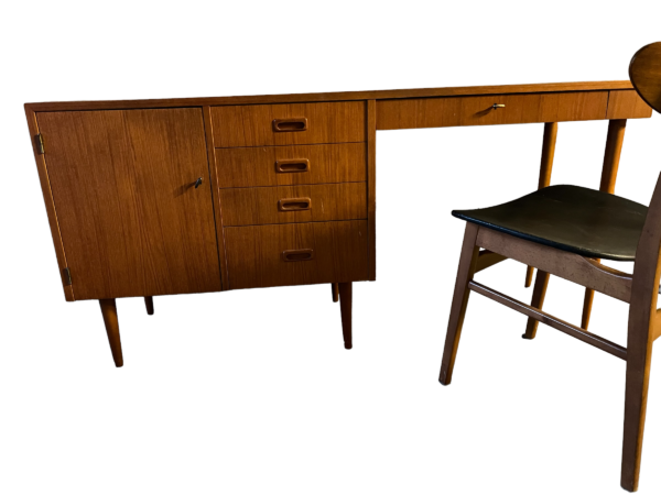 Bureau Danois et chaise Farstrup