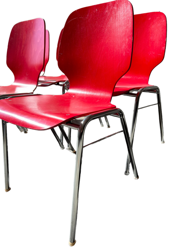 6 chaises industrielles