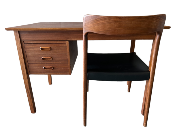 Bureau scandinave en teck