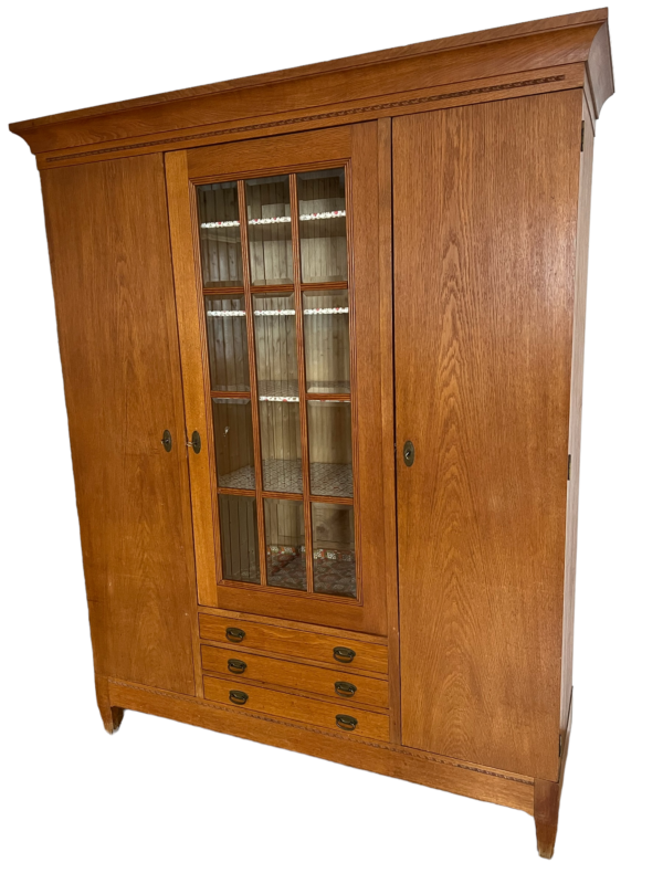 Armoire ancienne