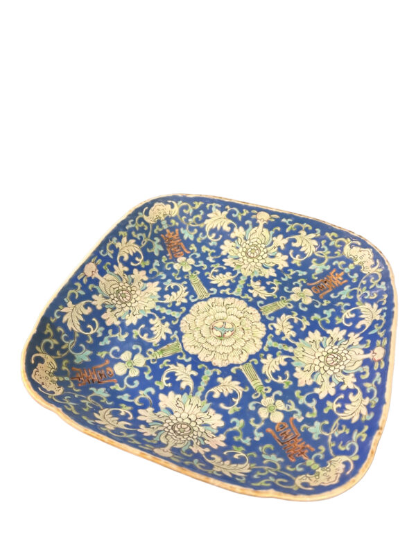 Assiette de chine en porcelaine