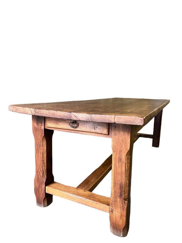 Ancienne table bourguignonne