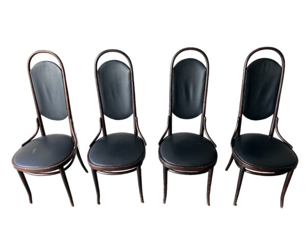 4 chaises de salle à manger THONET