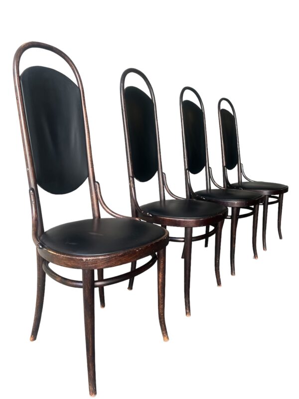 4 chaises de salle à manger THONET