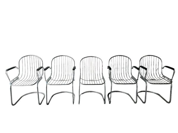 Série de 5 chaises italienne conçues dans le style de Gastone Rinaldi.