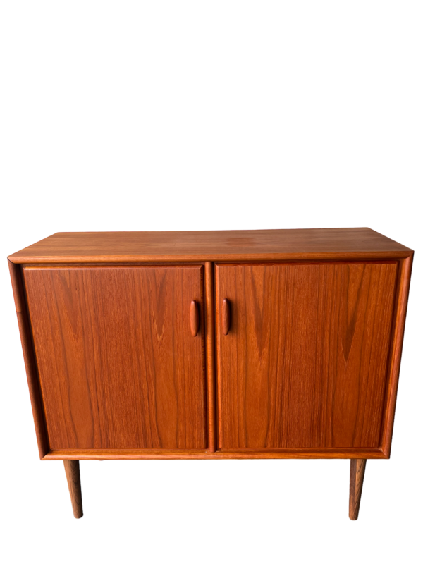 Commode en teck danoise Dyrund