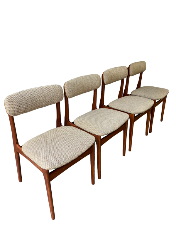 Série de 4 chaises scandinaves