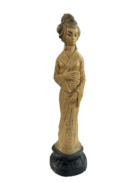 Statuette d'une femme japonaise