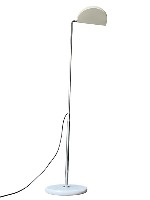 Lampadaire Mezzaluna par Bruno Gecchelin