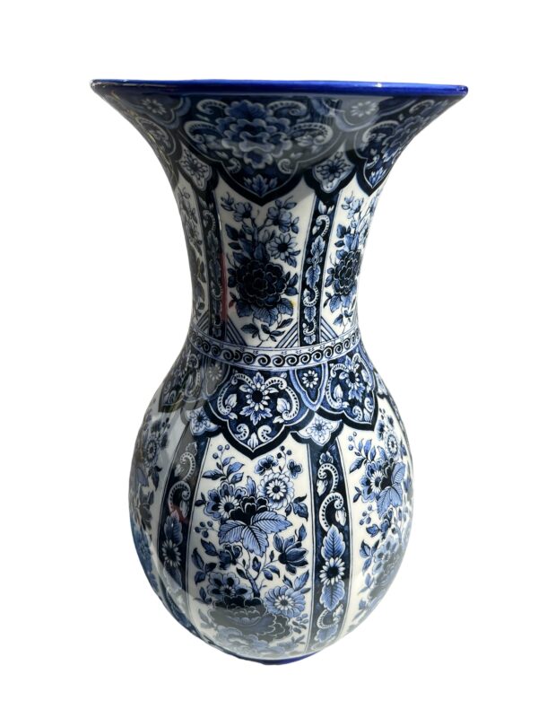 Vase artistiche bleu et blanc en céramique