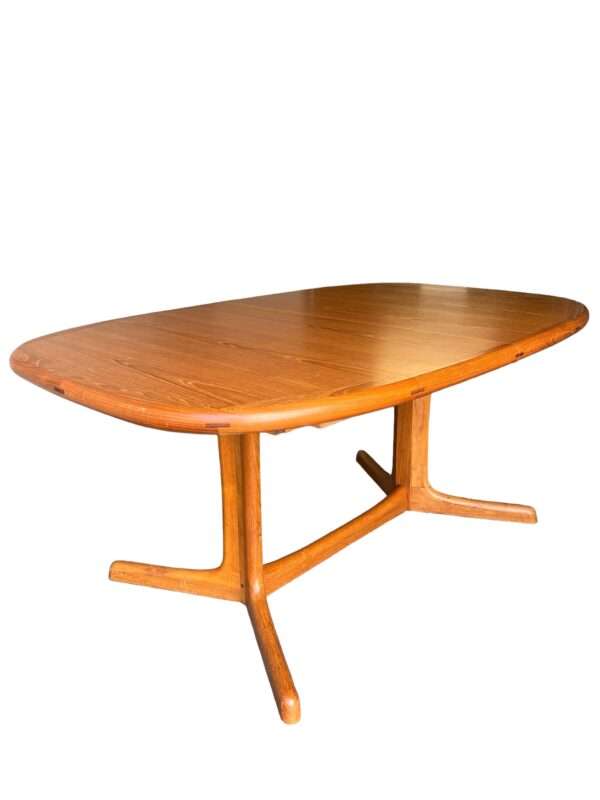 Table de salle a manger extensible Dyrlund