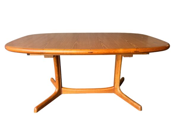 Table de salle a manger extensible Dyrlund