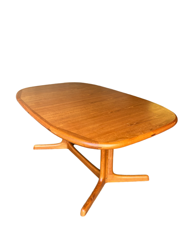 Table de salle a manger extensible Dyrlund