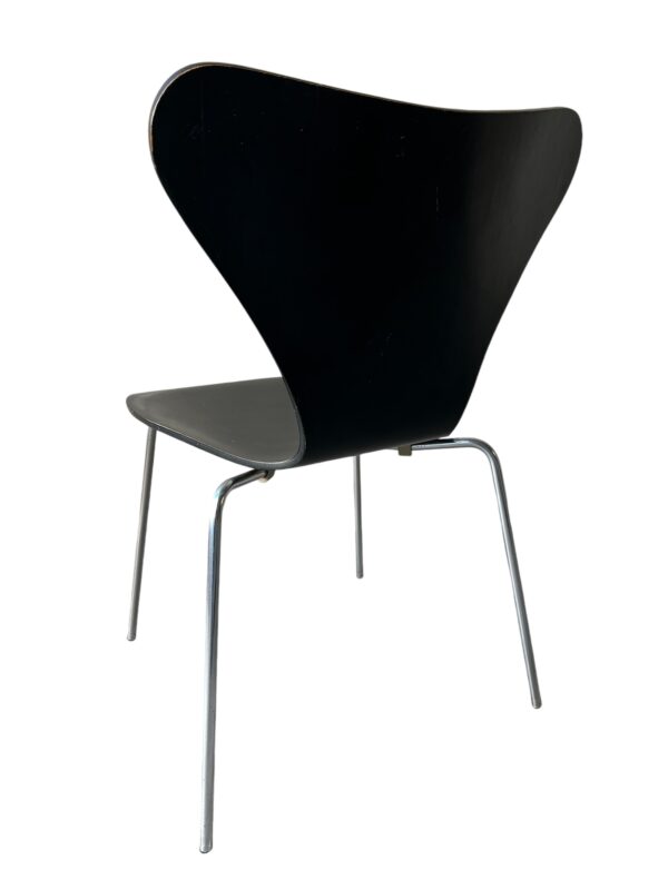 Serie de 5 chaises modele série 7 de Fritz Hansen