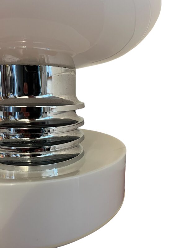 Lampe champignon dans le style space age