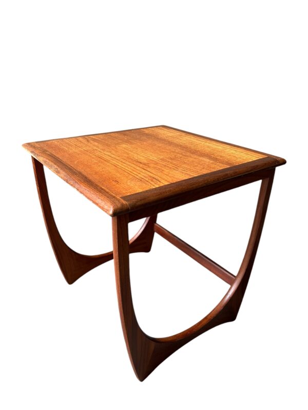 Table gigogne G-plan