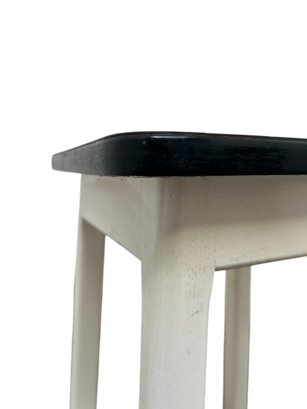 Tabouret de cuisine en formica