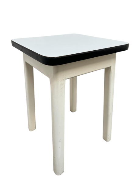 Tabouret de cuisine en formica