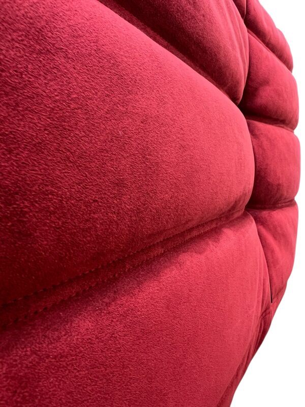 Canapé d'angle TOGO, Ligne Roset de couleur rouge sang