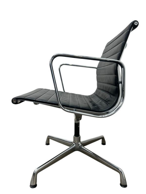 Fauteuil Vitra Eames EA 108 – Image 8