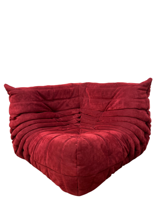 Canapé d'angle TOGO, Ligne Roset de couleur rouge sang