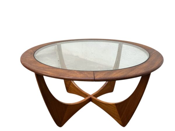 Table basse astro, G-Plan