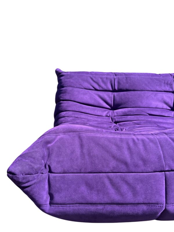 Set de 3 pièces de canapés TOGO en Alcantara violet, Ligne Roset