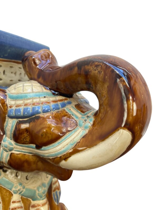 éléphant décoratif marron, porte plante en céramique