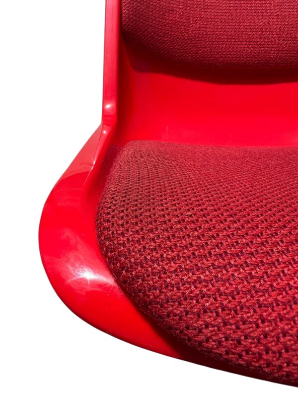 Chaise "Modus" de Tecno par Osvaldo Borsani