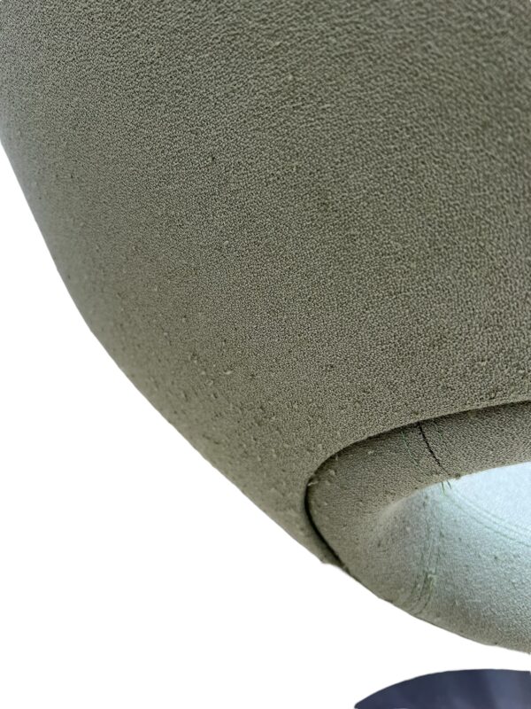 Fauteuil pivotant Artifort Design Patrick Norguet modele Apollo