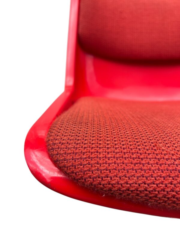 Chaise "Modus" de Tecno par Osvaldo Borsani