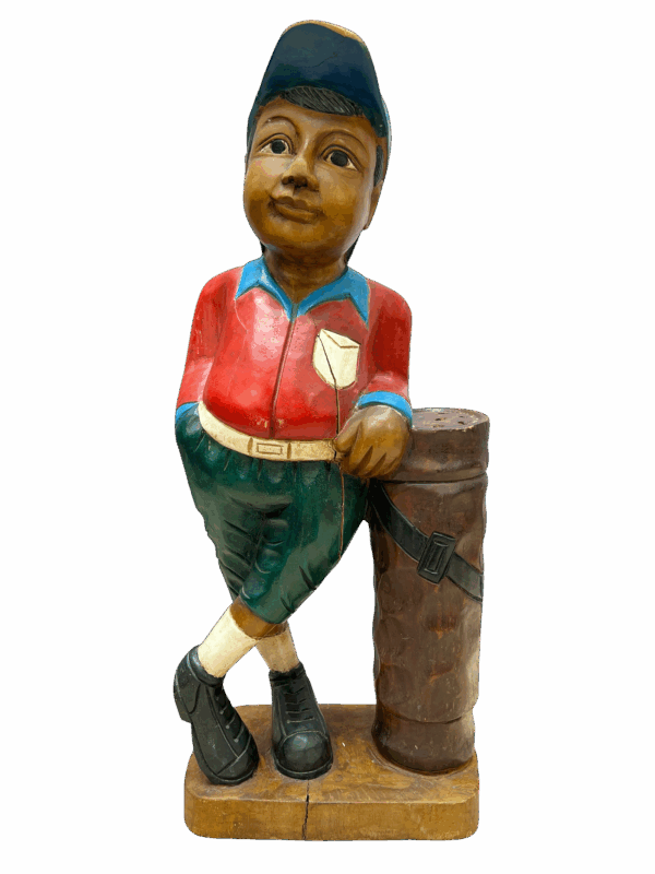 Golfeur en bois sculpté
