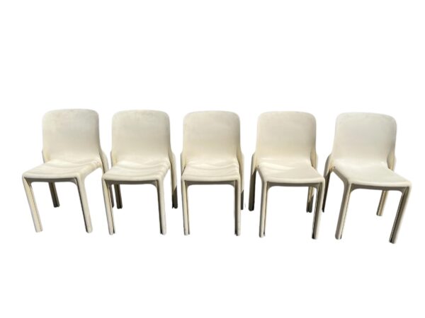 table et chaises de vico magistretti pour artemide années 1970