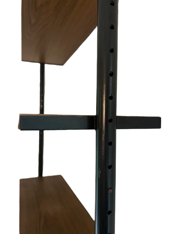 Etagère téléscopique avec caisson