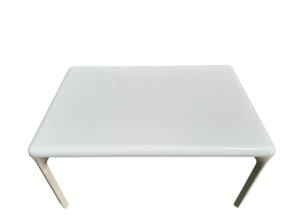 table et chaises de vico magistretti pour artemide années 1970
