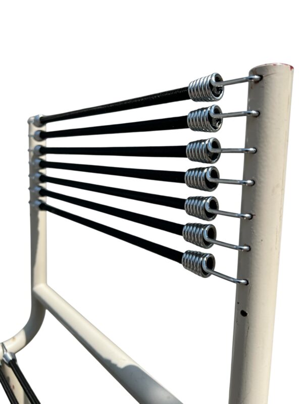 Chaise Sandows, par René Herbst