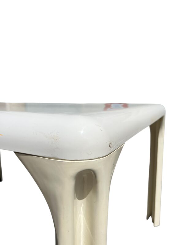 table et chaises de vico magistretti pour artemide années 1970