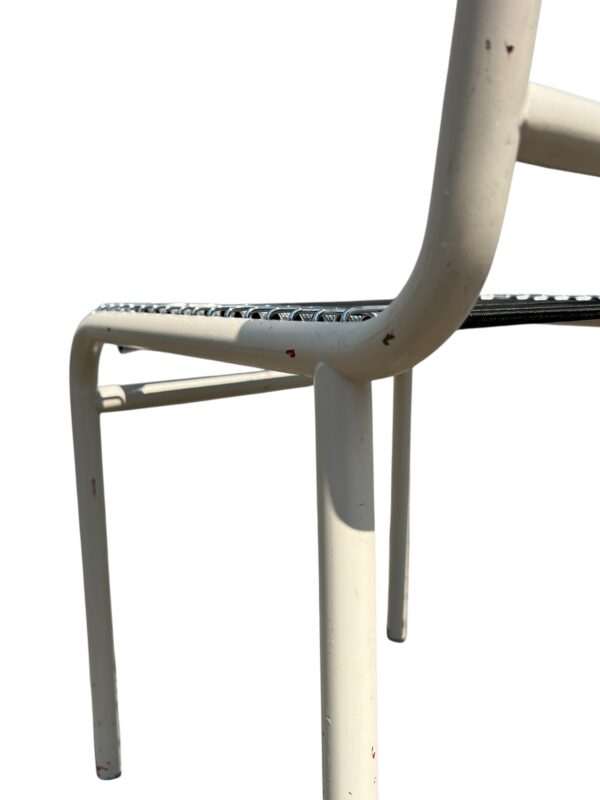Chaise Sandows, par René Herbst