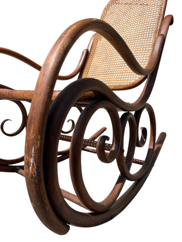 Fauteuil à bascule Thonet