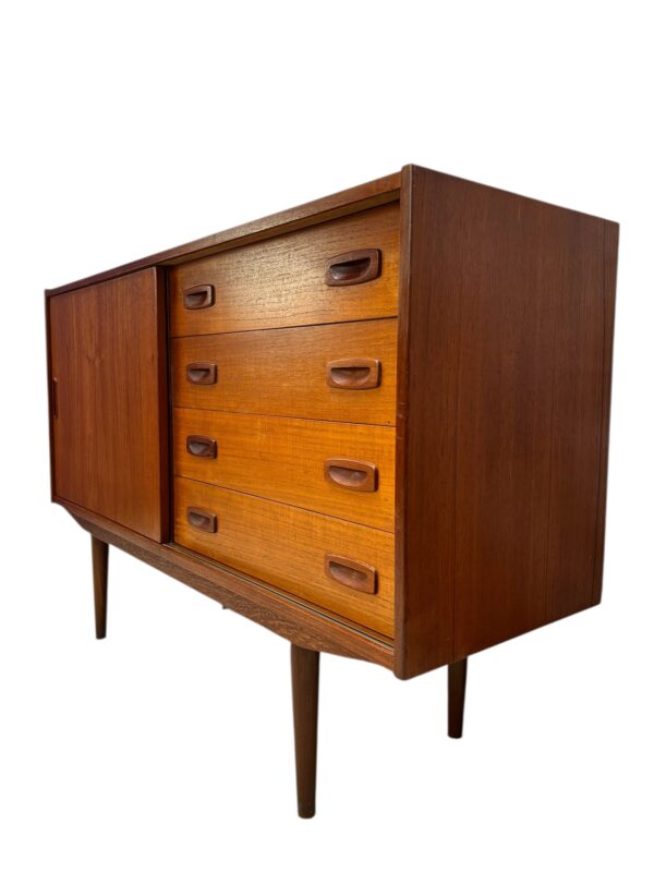 Buffet en teck de Domino Møbler, Danemark 1960'