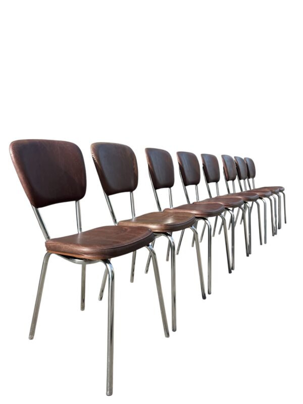 Série de 8 chaises de cuisine Kitch