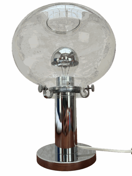 lampe moderniste de peill & putzler staff