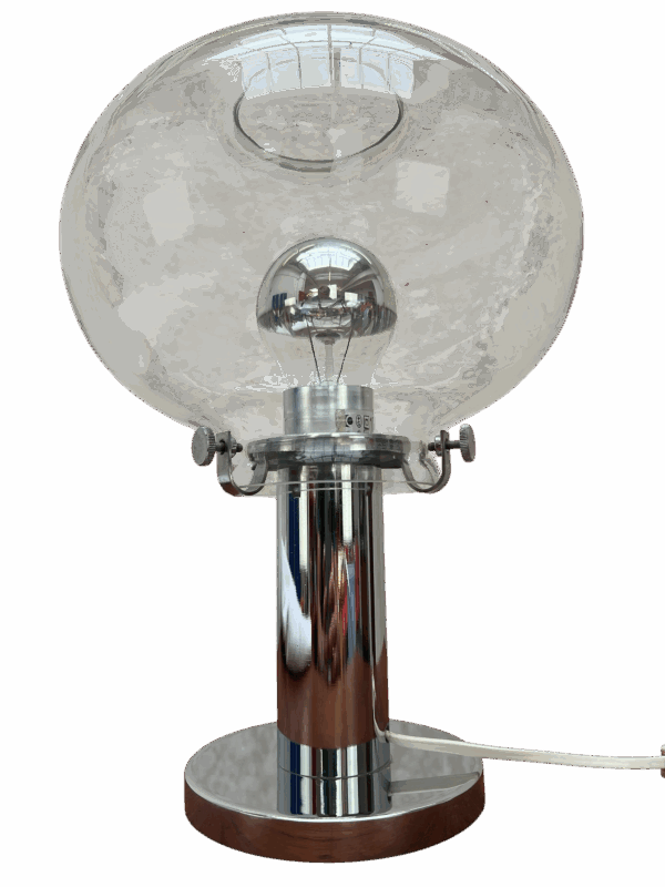 lampe moderniste de peill & putzler staff