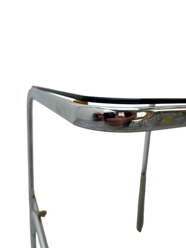 Selette en métal chromé et verre fumé