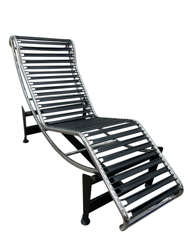 Chaise longue LC4 par Le Corbuisier, Cassina 1995's, cuir crème