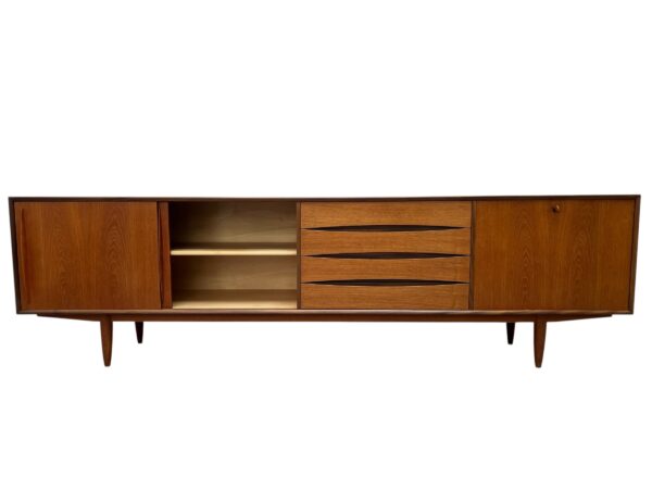 Longue enfilade de Arne Vodder, Danemark 1960's