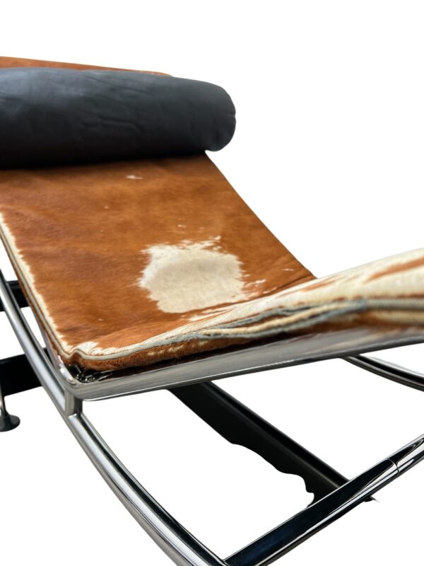 Chaise longue LC4 par Le Corbuisier, Cassina 1995's, cuir de vachette