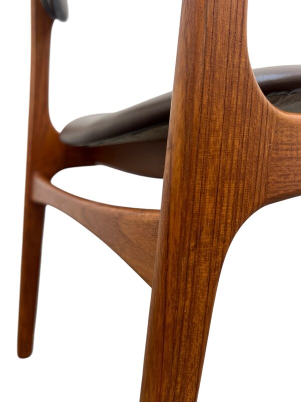 Série de 6 chaises de salle à manger par Erik Buch