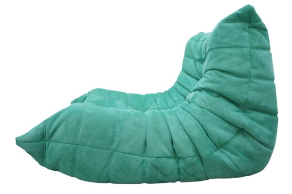Chauffeuse en alcantara turquoise TOGO de la Ligne Roset par Michel Ducaroy