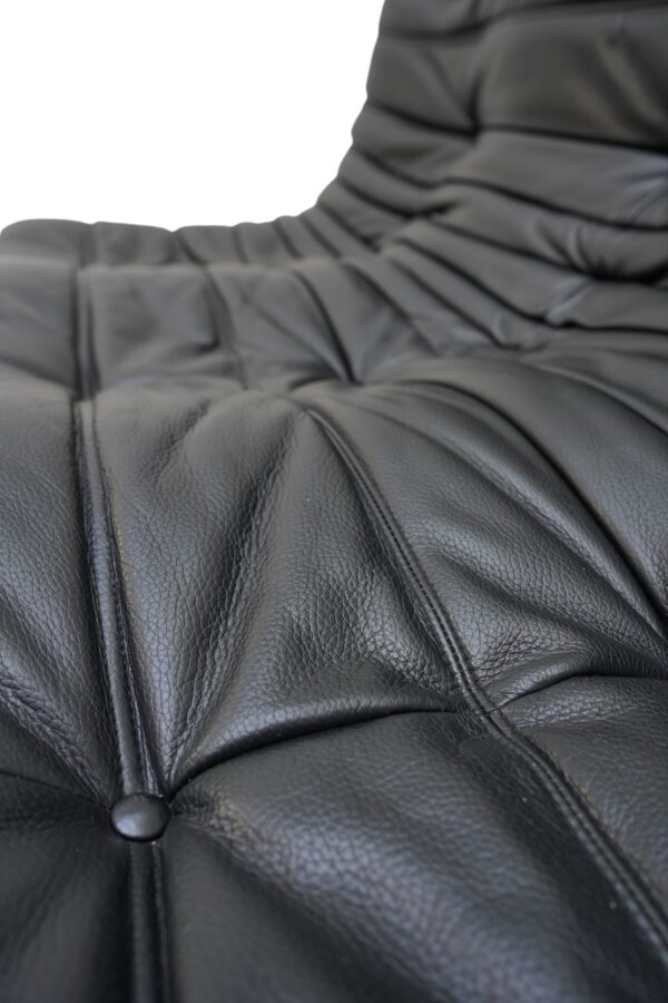 Canapé 3 pl TOGO en cuir de la Ligne Roset par Michel Ducaroy